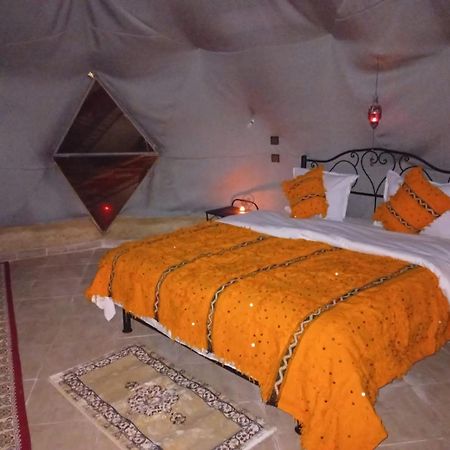 Готель Restcamp Ergchebbi Мерзуга Екстер'єр фото