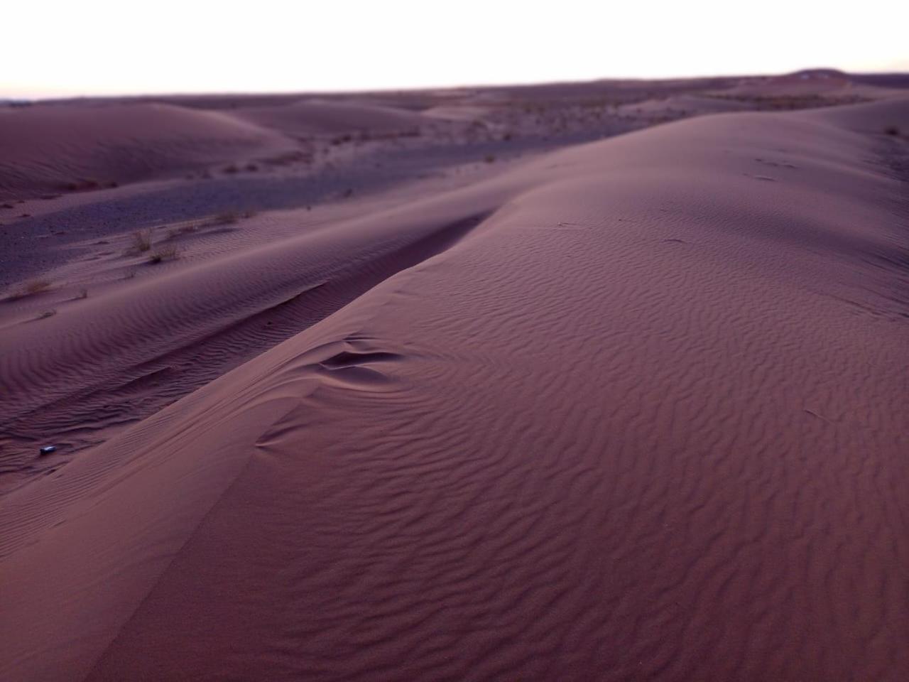 Готель Restcamp Ergchebbi Мерзуга Екстер'єр фото
